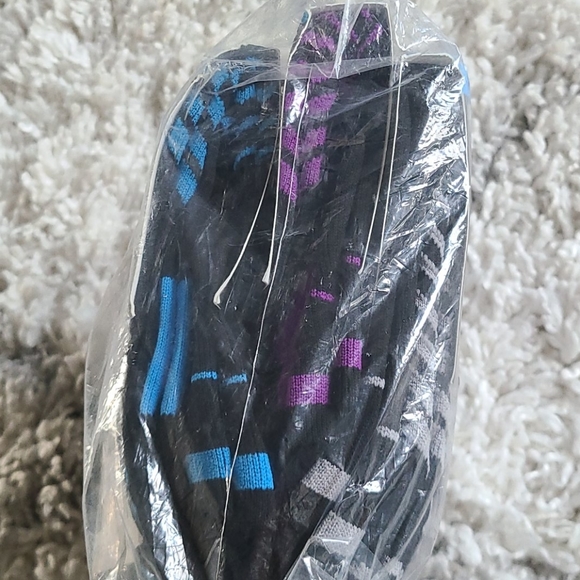 Extreme Fit Ultra V-Striped Compression Socks 🆕️ - Picture 5 of 6